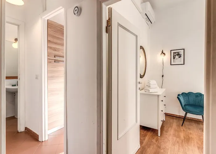 Апартаменты Aweshomeitaly - Spagna Glamour Life Penthouse