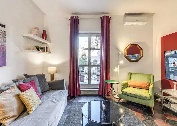Aweshomeitaly - Spagna Glamour Life Penthouse Апартаменты *