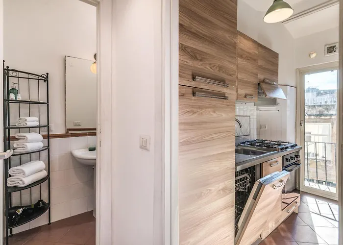Aweshomeitaly - Spagna Glamour Life Penthouse *