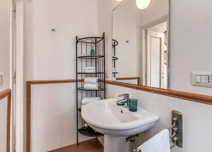 Aweshomeitaly - Spagna Glamour Life Penthouse *