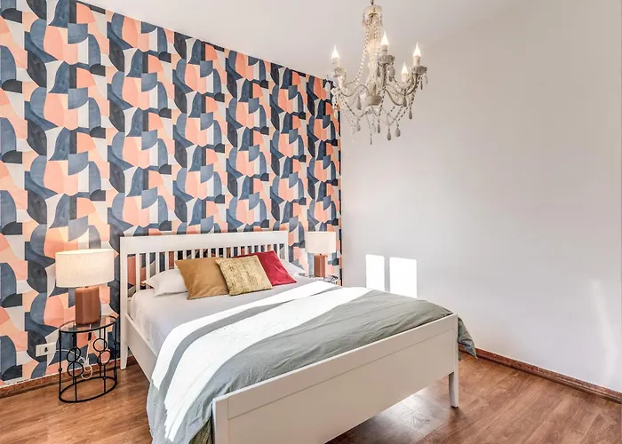 Aweshomeitaly - Spagna Glamour Life Penthouse Апартаменты *
