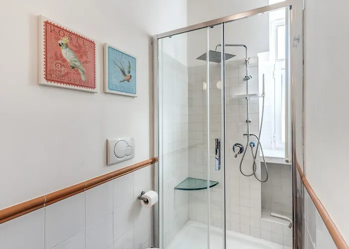 Aweshomeitaly - Spagna Glamour Life Penthouse *