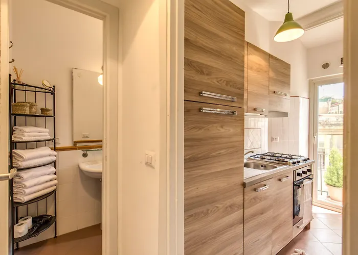 Апартаменты Aweshomeitaly - Spagna Glamour Life Penthouse *