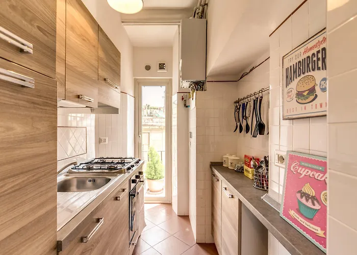 Aweshomeitaly - Spagna Glamour Life Penthouse *