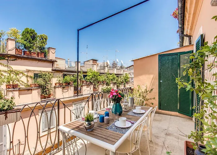 Aweshomeitaly - Spagna Glamour Life Penthouse Рим